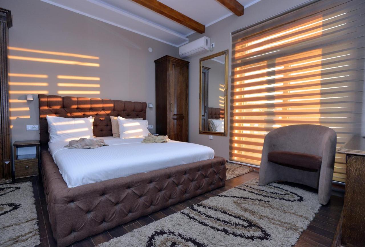 קרגיובאק Garni Hotel Kaca מראה חיצוני תמונה