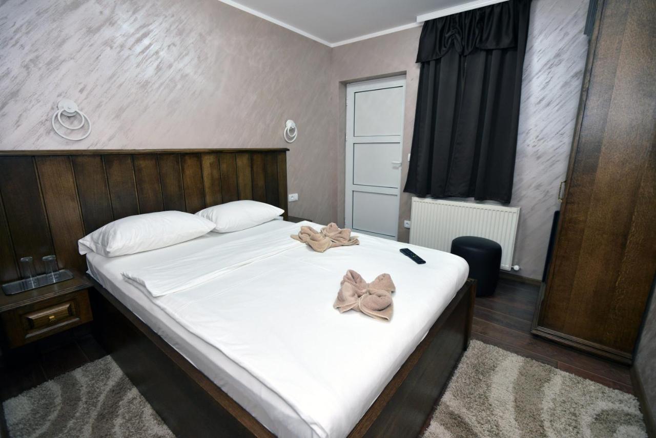 קרגיובאק Garni Hotel Kaca מראה חיצוני תמונה