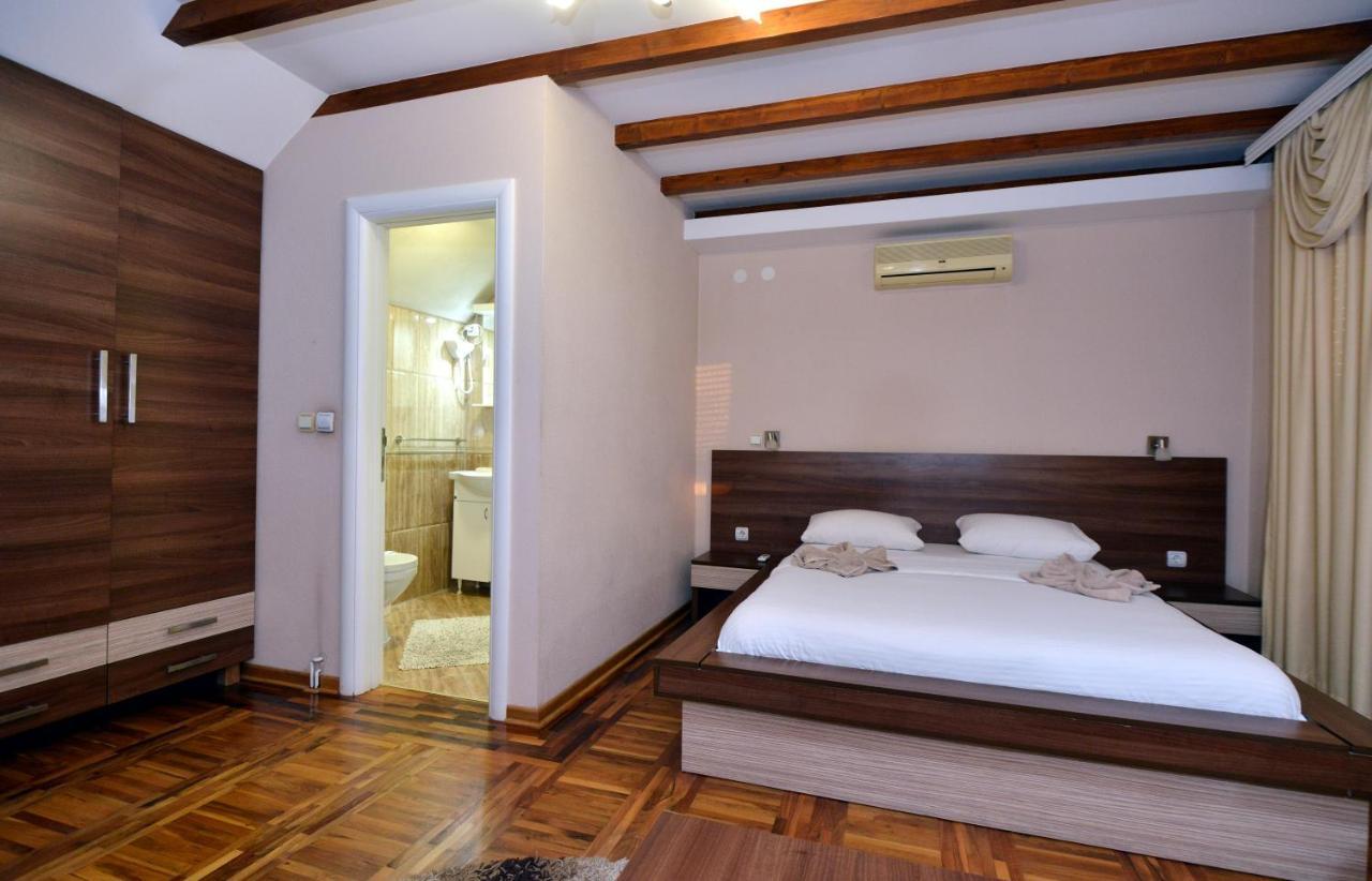 קרגיובאק Garni Hotel Kaca מראה חיצוני תמונה